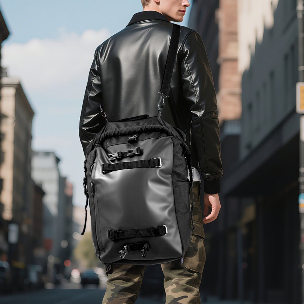 VEVOR Motorcycle Tail Bag, 30 L Motorcycle Rear Seat Bag with Waterproof Rain Cover, Outdoor Sports Motorbike Luggage