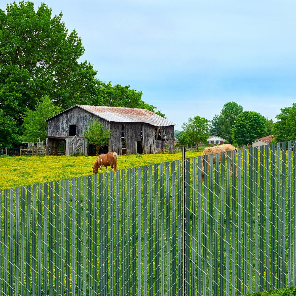 VEVOR Bottom Locking Privacy Slats, Single-Wall Vertical Bottom-Locking Slats for Chain-Link Fence, High-Density HDPE
