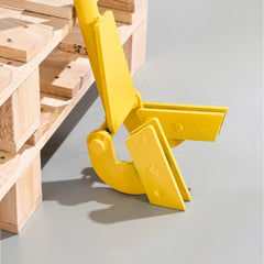 VEVOR Pallet Buster Tool, 41 Inch Carbon Steel Handle Wrecking Pry Bar, 2000 lbs Weight Capacity, Heavy Duty Deck Board