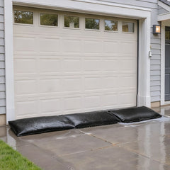 VEVOR Flood Barrier, 10 Pack, 1.4 x 2.7 ft Flood Bags with Bucket, Water Absorbent Barrier Activated by Water, Sandless