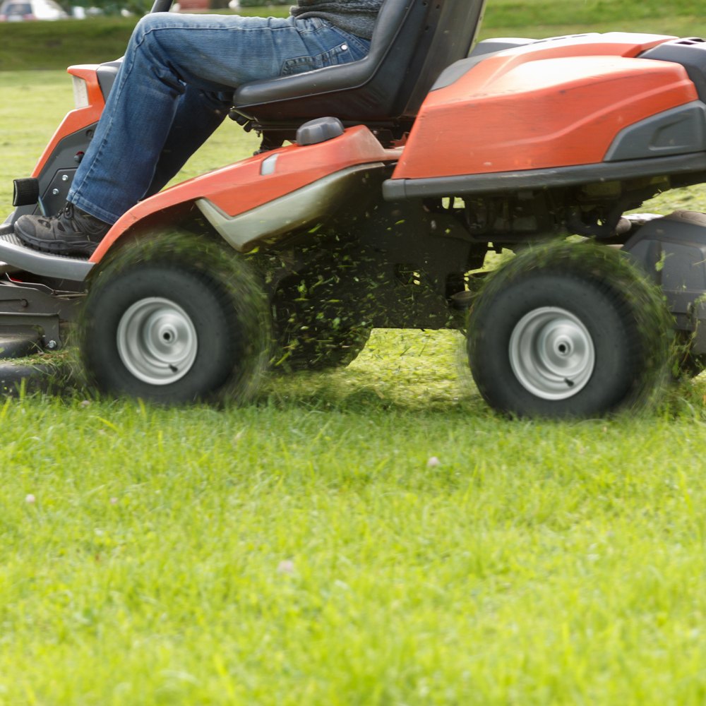 VEVOR Lawn Mower Tires, 15x6-6" Lawn Tractor Tires, 2-Pack Tire and Wheel Assemblies, Turf Pneumatic Tires with 3"