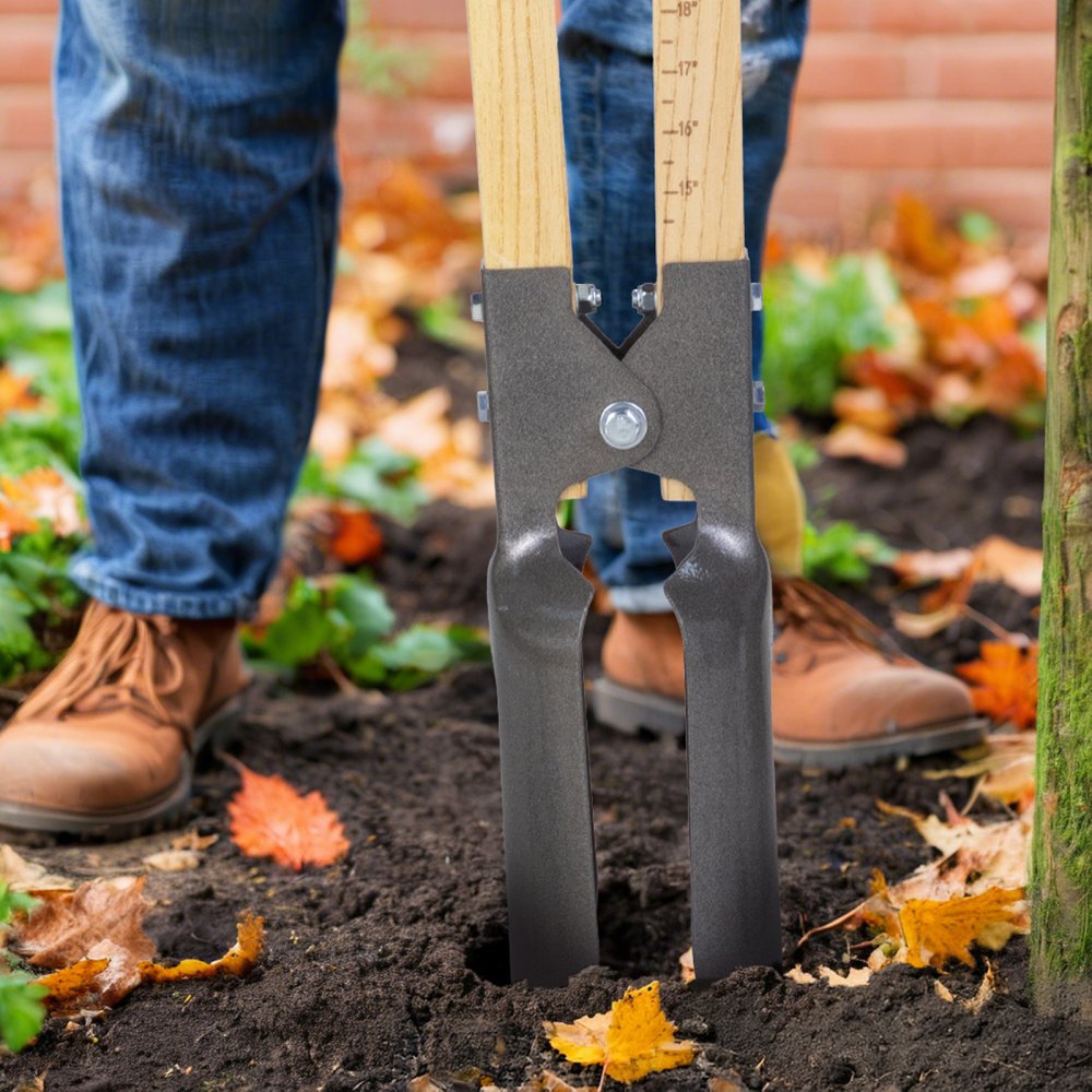 VEVOR Post Hole Digger, Heavy Duty Post Hole Digger with Wood Handle, Manual Hole Digger with Scale Markings and Metal