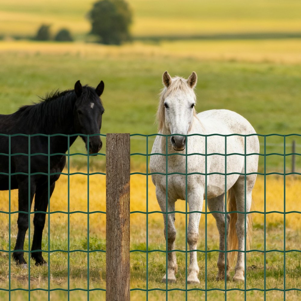 VEVOR Farm Fence, 47 x 984 in, 2 x 4 in Mesh 2.1mm Galvanized Steel Wire Fencing for Cattle, Hog & Sheep, Heavy Duty