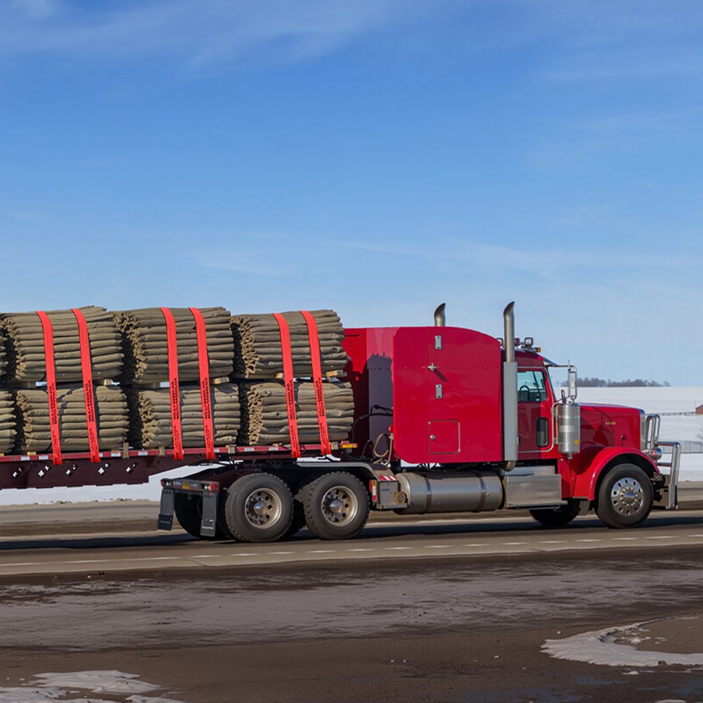 VEVOR Winch Straps, 4" x 30', 6000 lbs Load Capacity, 18000 lbs Breaking Strength, Truck Straps with Flat Hook, Flatbed