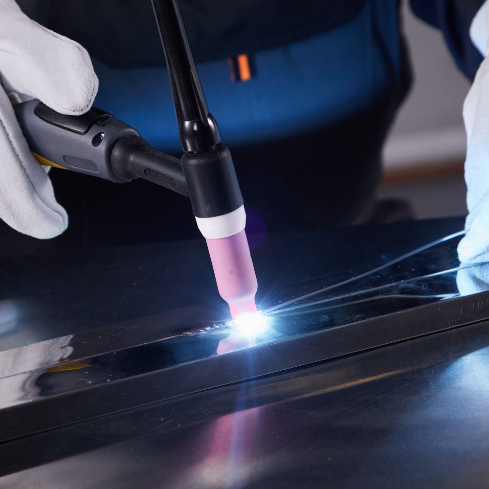 VEVOR TIG Welder, 225A 6-In-1 Aluminum Welding Machine (Large LED Display)- AC TIG/DC TIG/AC Pulse TIG/DC Pulse
